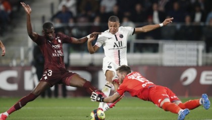  法甲揭幕战爆冷门，洛里昂绝杀巴黎圣日耳曼  